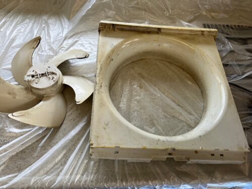 換気扇クリーニング　ビフォーアフター