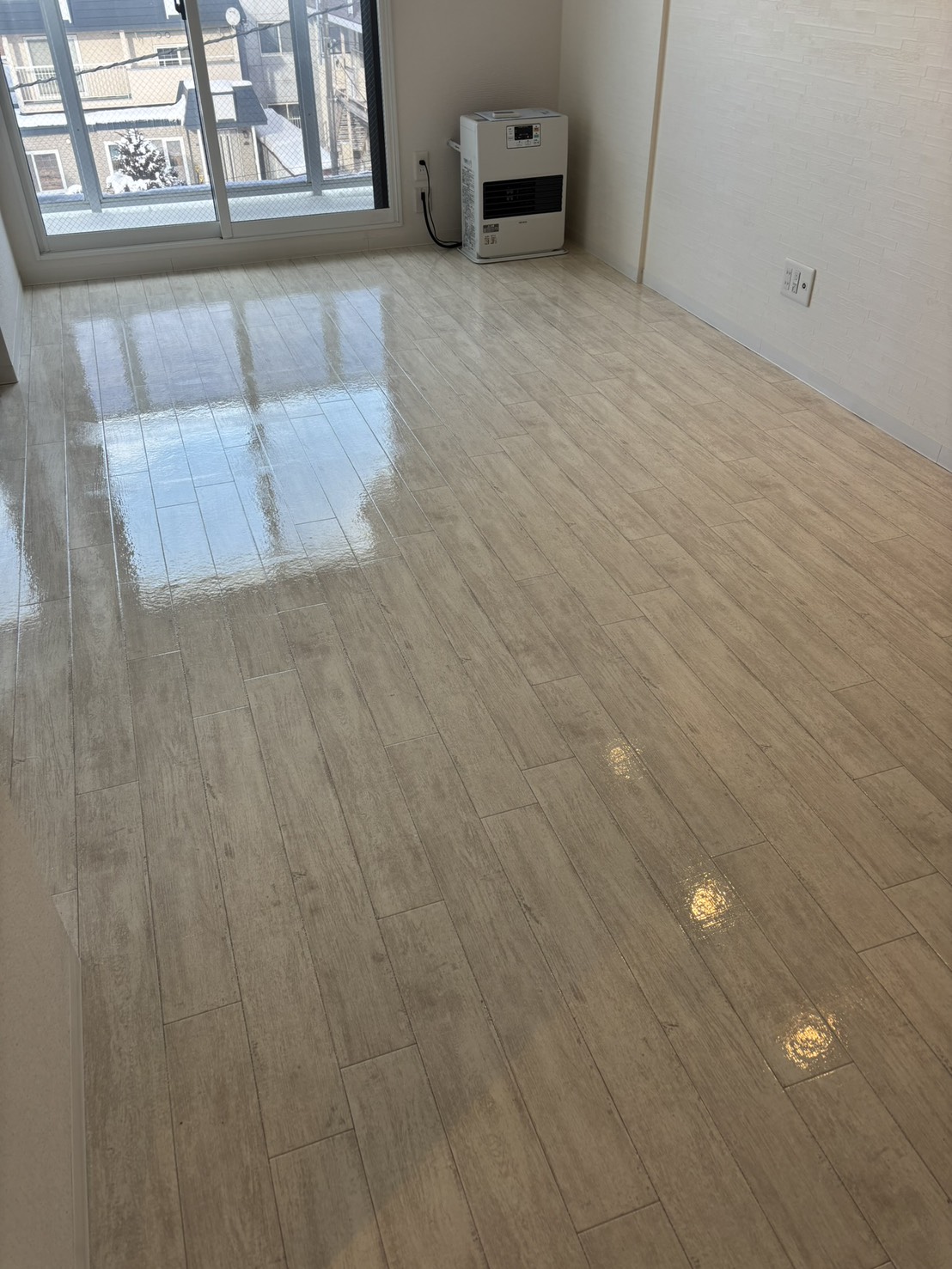 札幌　ワックス掛け