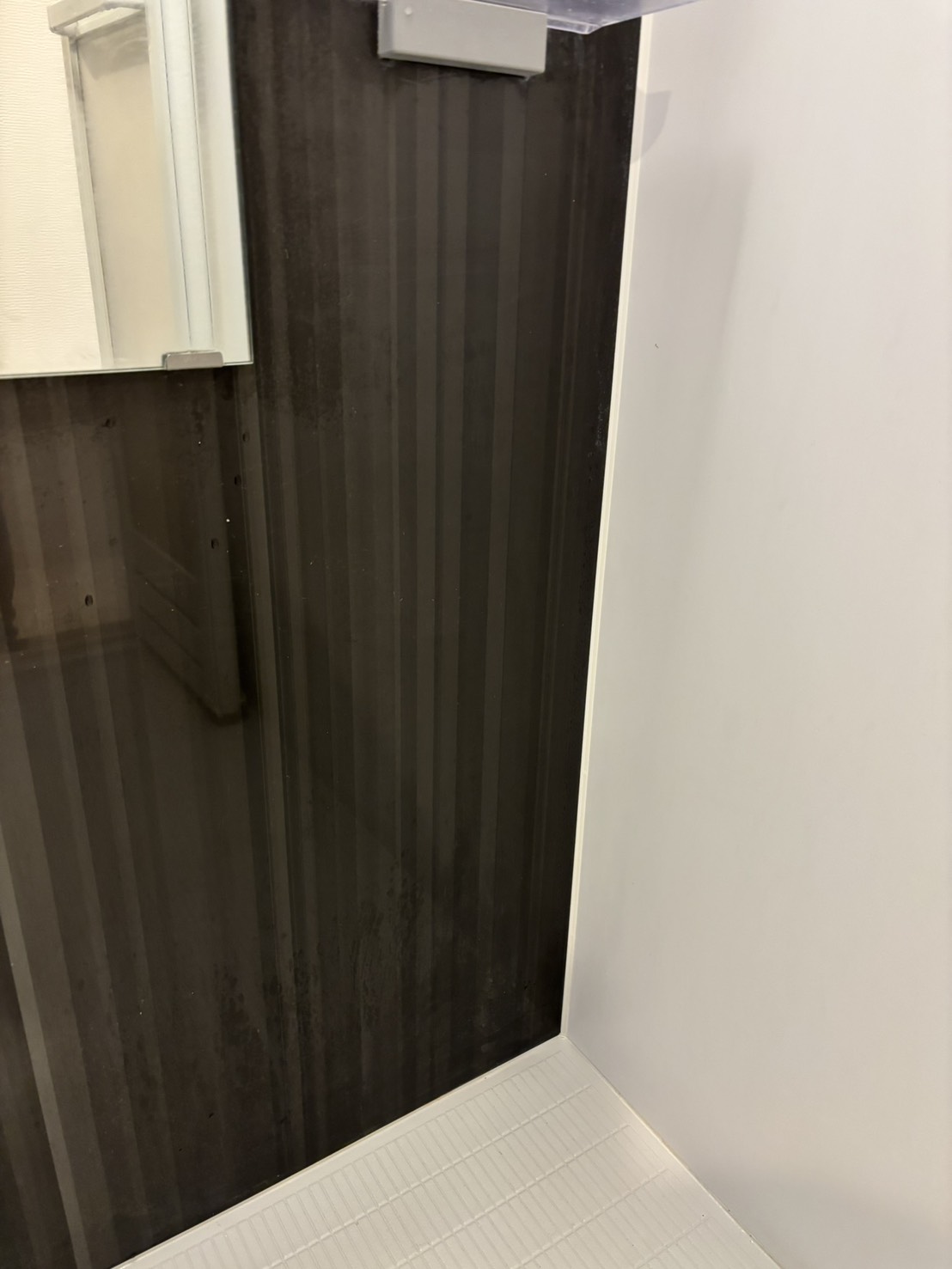 札幌　浴室　白いモヤモヤ